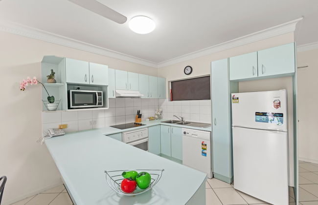 Koala Court Holiday Apartments - Photo 24