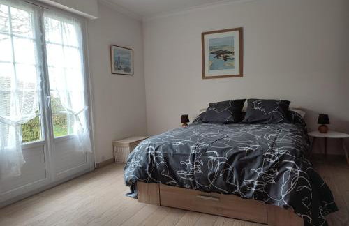 Maison classée 3 étoiles, grand jardin clos au calme Proche centre ville, 10 min des plages - Foto 12