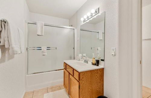 ACE - A Hole in One Right on the Golf Course Hot Tub Mt Views Pines - Foto 40