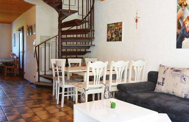 Cozy House with Terrace & Fireplace near Winterberg - Foto 13