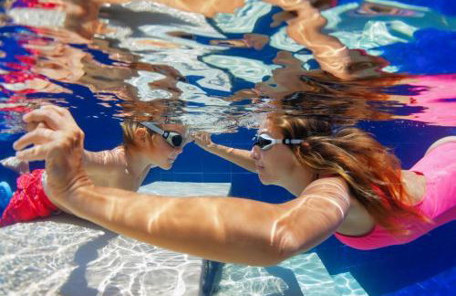 Homely 8 Berth Caravan In Essex, At Steeple Bay Ref 36046E - Foto 13