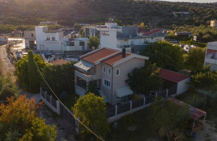 Dana's Luxury Maisonette - Photo 29