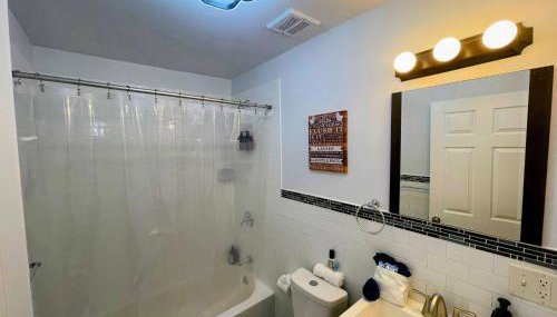 Cozy 2BR Brick Haven! Near light rail! 35m to NYC - Foto 4, Other