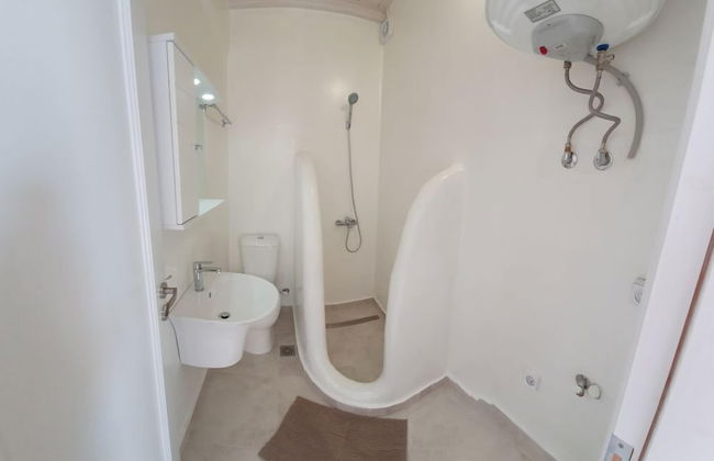 George House - Photo 6