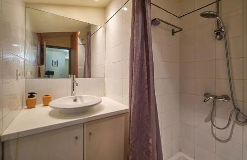 AUTOUR DU CHATEAU - Foto 11