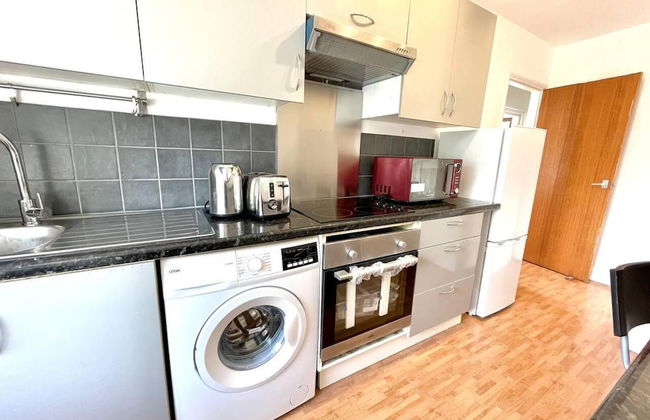 Lovely 2-bed Tree-hole in Northolt Southharrow - Foto 9