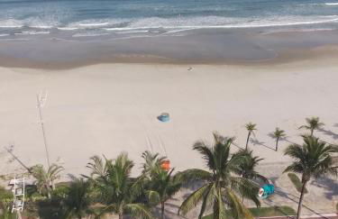 Apartamento Praia Grande Novo Frente Mar Pé na Areia - Photo 20