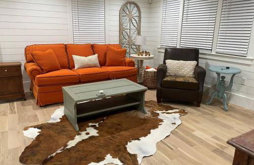 Walk to Bay Street and Historic Downtown Beaufort! Close to Parris Island MCRD!! - Photo 1