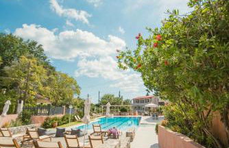 Dominoes Corfu - Foto 1