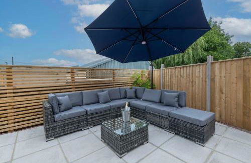 Corner House - Photo 13