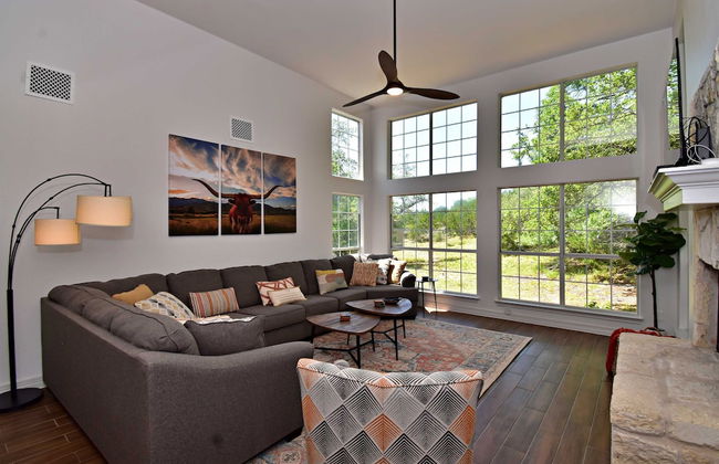 Dreamy Dripping Springs Near Parks, Hiking & More! - Foto 15