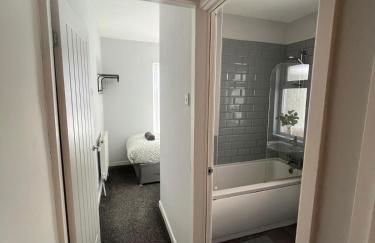 4BR Modern & Stylish, Contractors, Parking - Foto 19