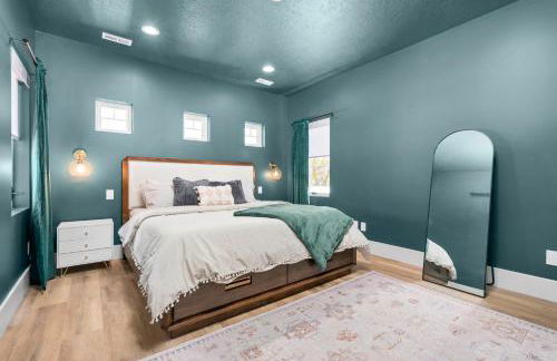 New Mountain Retreat with Hot Tub & Putting Green - Foto 12