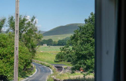 2 Bed in Hawes oc-ds052 - Photo 9