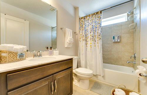 Pool Access Family Gem with Views in St Cloud! - Foto 22