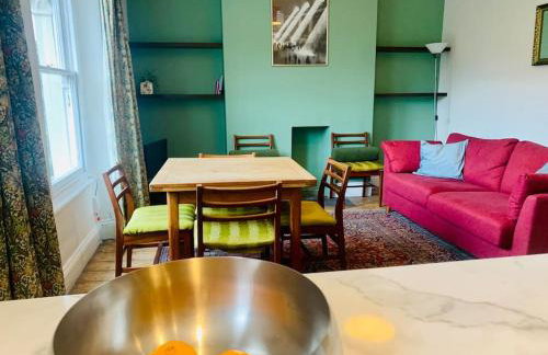 Penthouse Apartment with Impressive Views Sleeps 2 to 8 - Foto 41