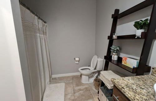 734 East Broadway, Unit 101 - Foto 21