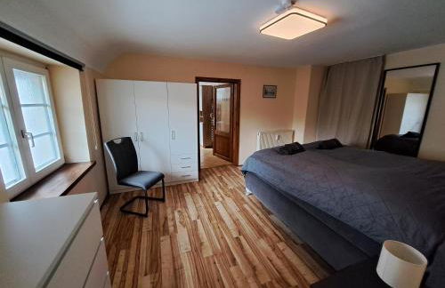 Schloss Hilbringen Gesindewohnungen - Foto 3