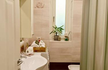 Lake Como PORTO VECCHIO - Charming Lakefront Apartment in the Heart of Domaso - Foto 28