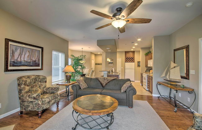 Dock, Slip and Pool Breezy Lake Ozark Escape - Foto 12