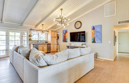 Horsey Hideaway Ranch House in Cave Creek! - Photo 3