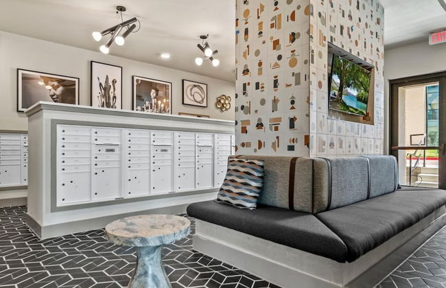 Boho Soco 1BR Queen Suite w Gympickleballlaundry - Foto 19