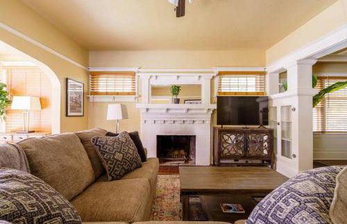 Stay Portland - Heart of Portland! Newly Remodeled, 99 Walk Score - Photo 3