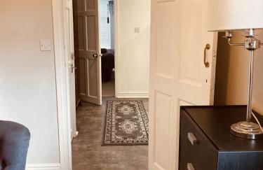 Stunning Stylish & Spacious Ground Floor Apartment, Kidderminster - Foto 8