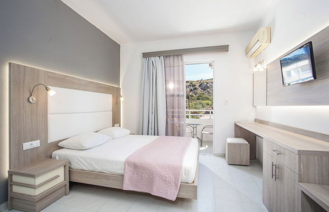 Maroula Studios - Photo 5