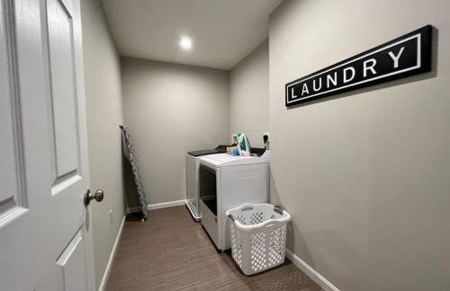 7876 Ellington Court Cheerful 4 Bedroom Home Brand New Construction - Foto 16