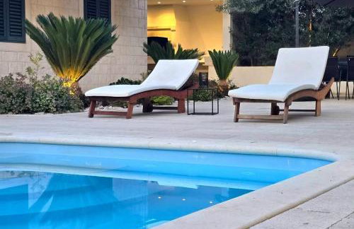 Villa TM with private heated pool, poolhouse & private garage - Photo 8