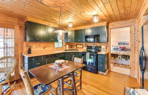 Lakefront Adirondacks Home Lake George Oasis! - Foto 9