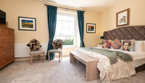 The Vicarage - Grand Country House, Walking Distance to Padstow and with Pub Across the Road - Foto 4