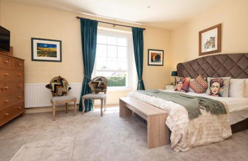 The Vicarage - Grand Country House, Walking Distance to Padstow and with Pub Across the Road - Foto 4