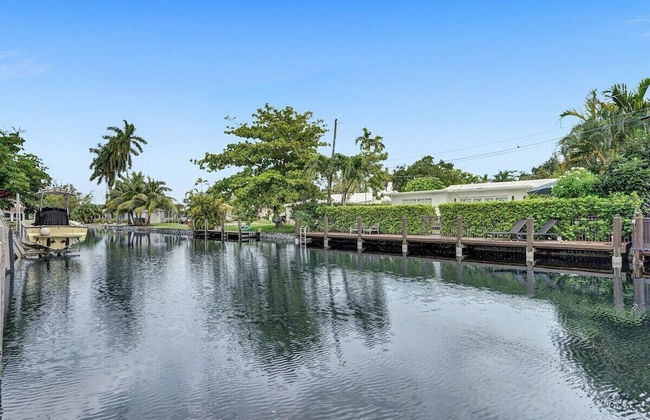 New Waterfront Oasis, Minutes to Beach, Eats, Shops - Foto 33