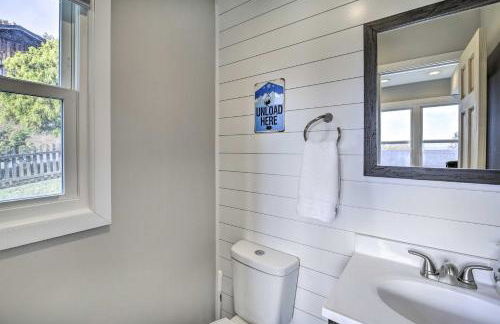 Deck and Mtn Views Fain Chalet in Kingsport - Foto 12