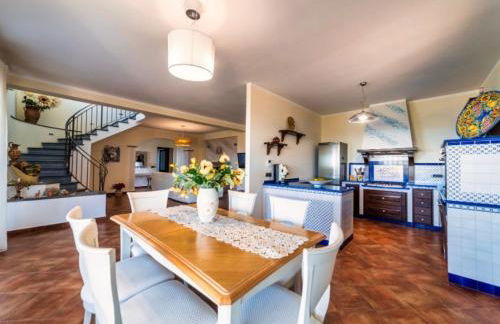 Panoramic Villa Overlooking The Aeolian Islands - Foto 16