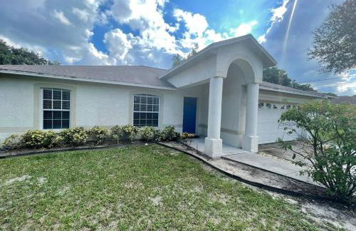 Room 3 - Cozy Queen (Shared Bathroom) - Foto 17