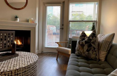 Cozy 2 Bedroom 2 Bathroom Condo with Pool, Gym, Spa - Foto 5