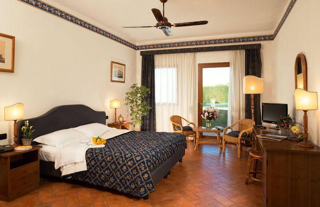 La Piazza di San Donato - Photo 2