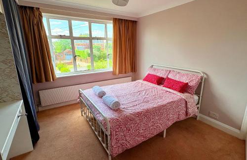 6-Beds, Private Road, Beautiful Garden - Foto 11