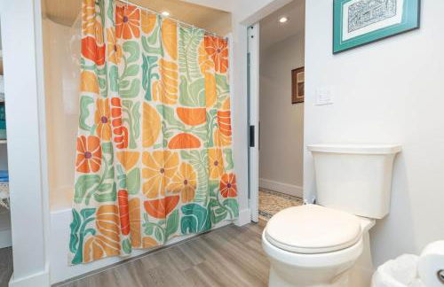 Modern Woodland Escape w Wshr dryer and Large Yard - Foto 22