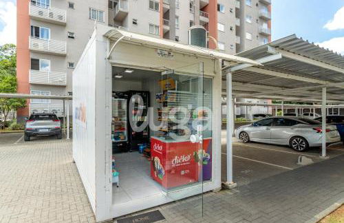 Acogedor con Área de Ocio, Minimercado y Parque Infantil - Foto 9