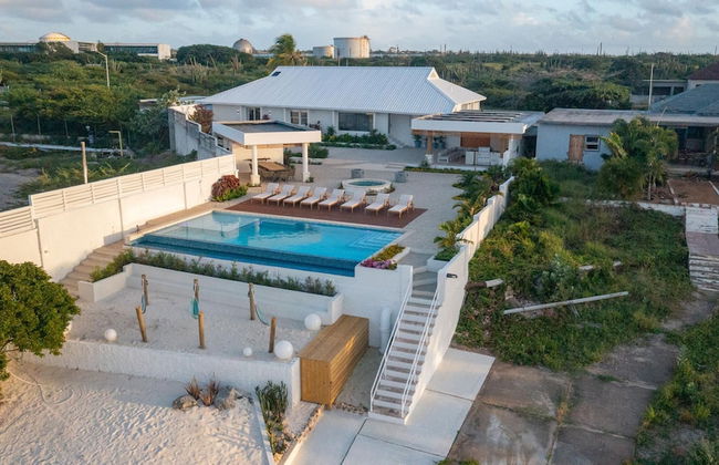 Beachfront Villa w Pool Sleeps 16 Dining Tub - Foto 16