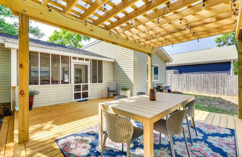 Oak Island Cottage Minutes to Long Beach! - Foto 3