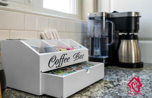 Fireside Oasis Retreat - An Irvie Home - Foto 5