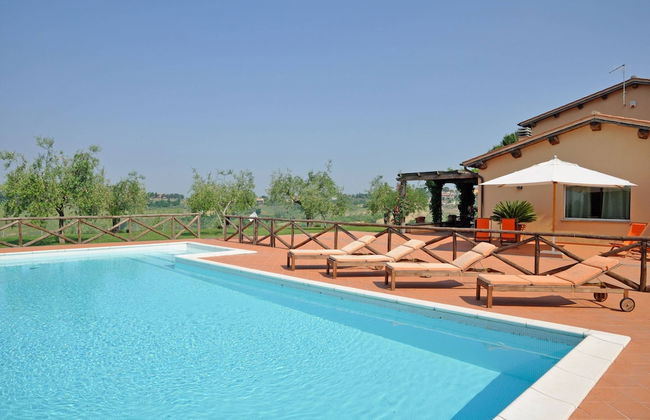 Villa in Magliano Sabina With Private Pool - Photo 22