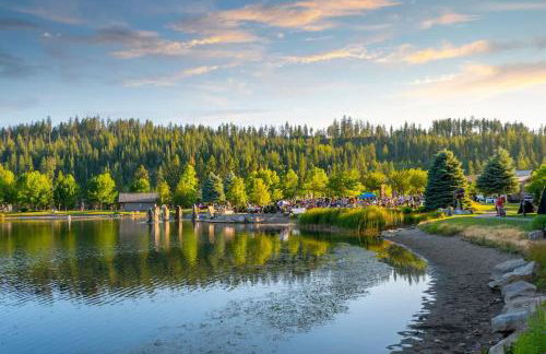 Downtown Condo Above Restaraunts- Free Parking - Foto 37