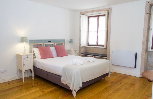 Liiiving in Porto - Historic Clerigos Studio 4F - Photo 4