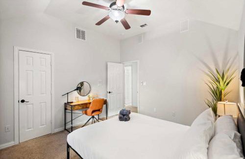 5-BD Vacation Retreat w Pool & Ping Pong - Foto 26